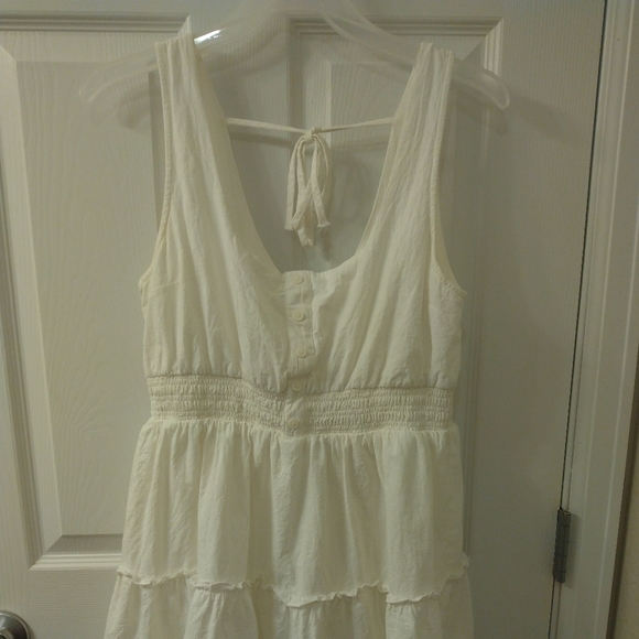 Super cute Hem & Thread midi dress - Picture 1 of 4